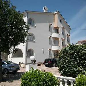 Garfild **** Novi Vinodolski